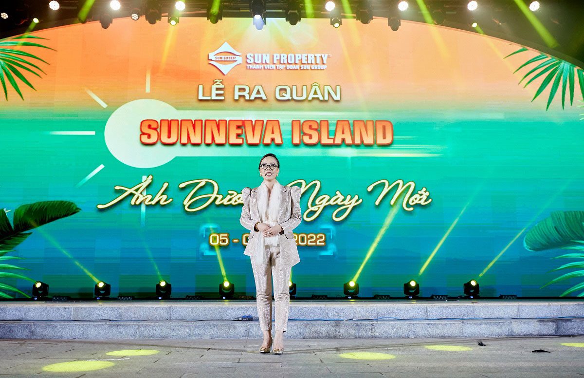 Bà Nguyễn Ngọc Thúy Linh phát biểu tại sự kiện.