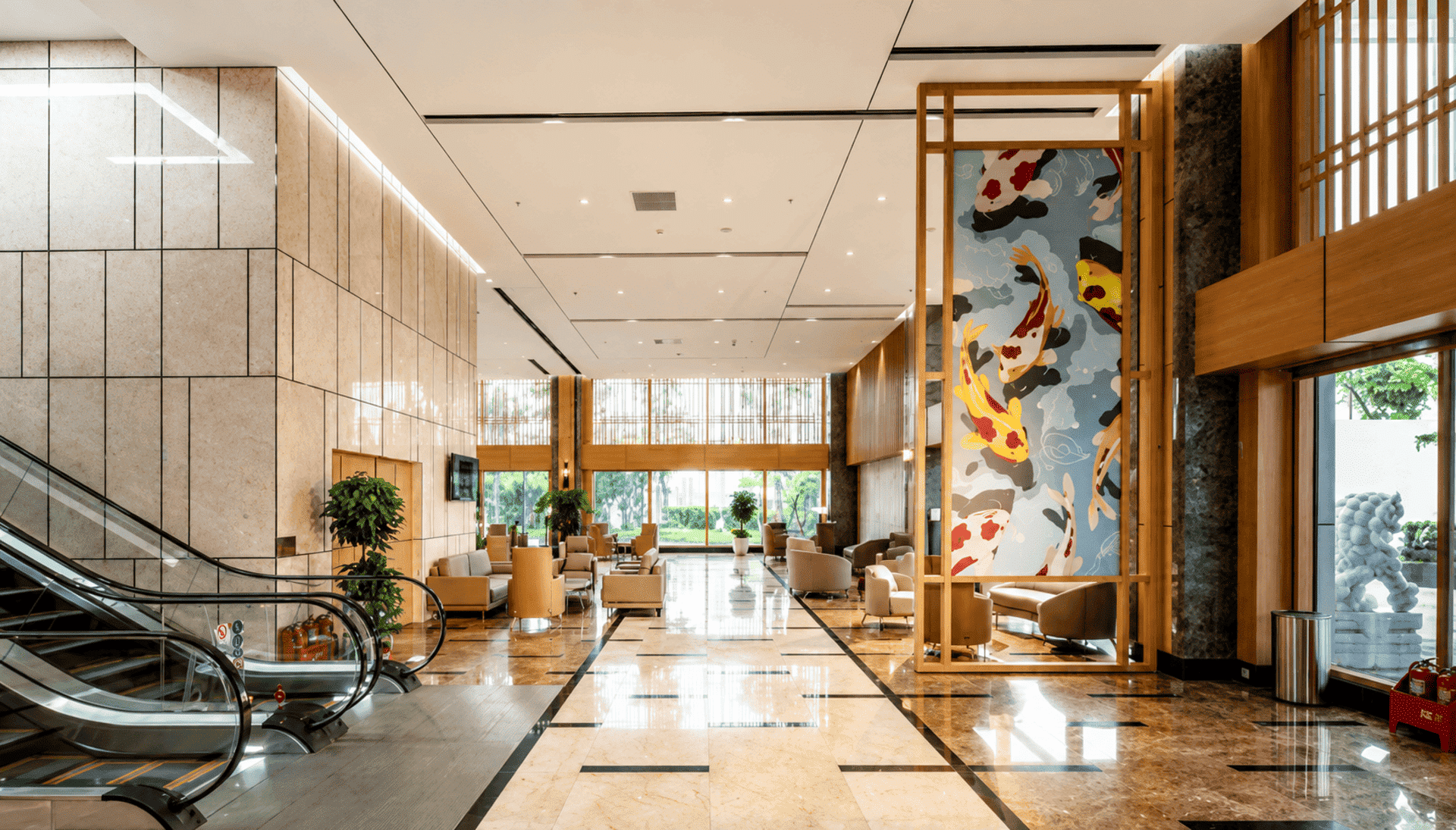 Không gian thư giãn đẳng cấp tại khu VIP Lounge Sun Group Cầu Giấy sở hữu những băng ghế sofa êm ái, mang lại những phút giây nghỉ ngơi trọn vẹn và thoải mái nhất sau ngày dài làm việc.
